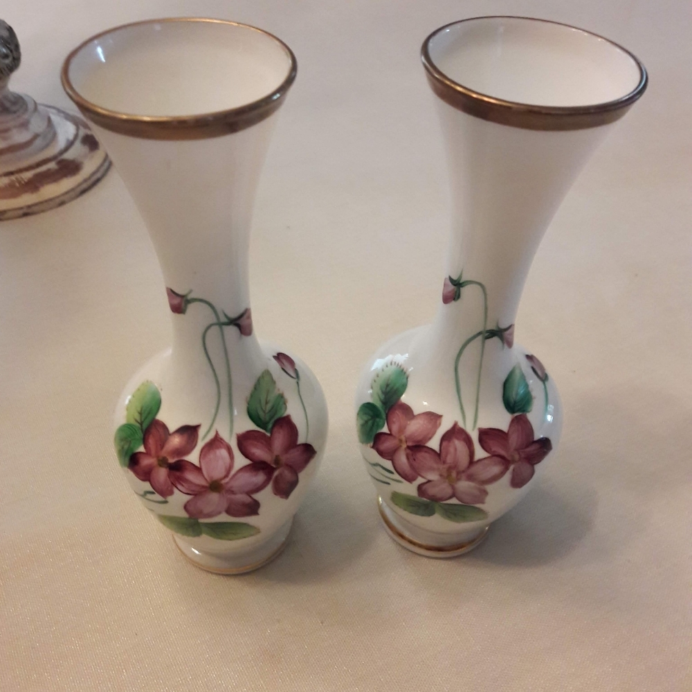 Pair of vintage norcrest bud vases